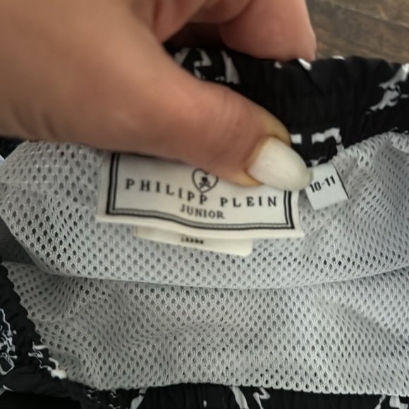 PHILIPP PLEIN JUNIOR Boys' Patterned Swim Shorts Size: 10-11 - Picture 9 of 9